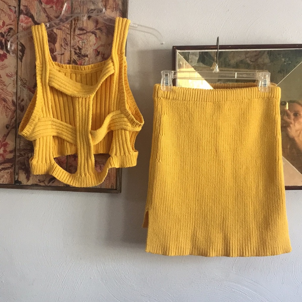 NASTY GAL STRETCH YELLOW 2PC CROP SKIRT SET M - Picture 12 of 13